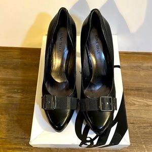 Black Nine West Heel Size 7.5